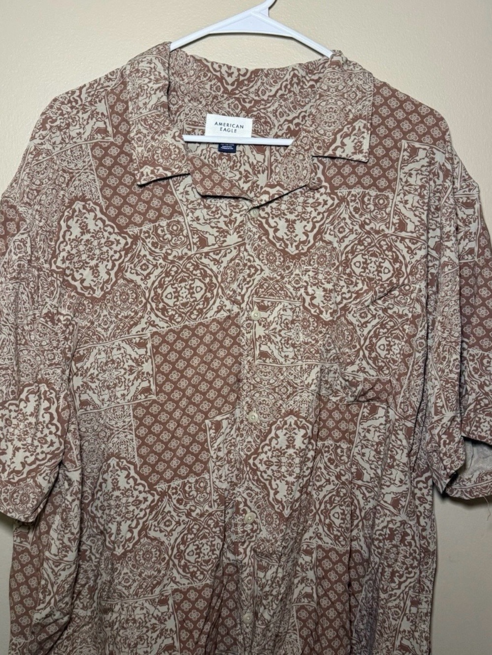 American Eagle Poolside Printed Button-Up Shirt Men’s XL Short Sleeve W/ Pocket